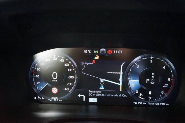 VOLVO XC60 B4 (d) AWD Geartronic Business