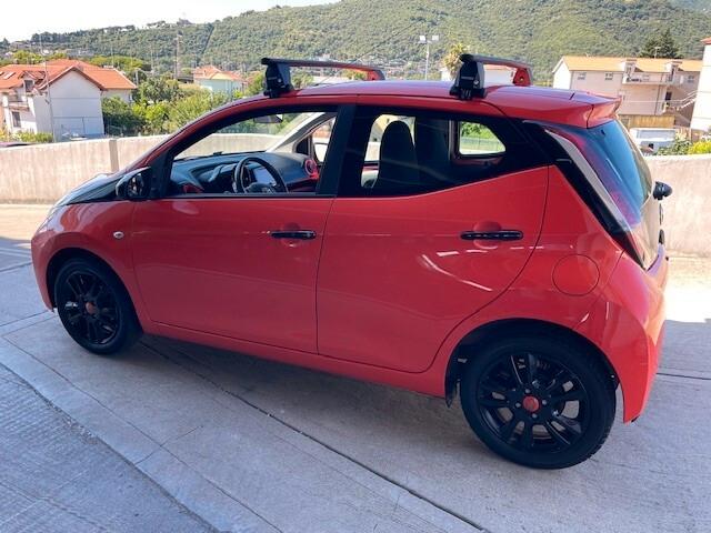 Toyota Aygo 1.0 VVT-i 69 CV 5 porte x-cite