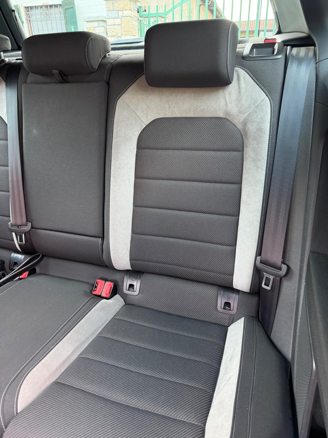 Volkswagen Golf R 2.0 TSI DSG 4MOTION 5p. BMT