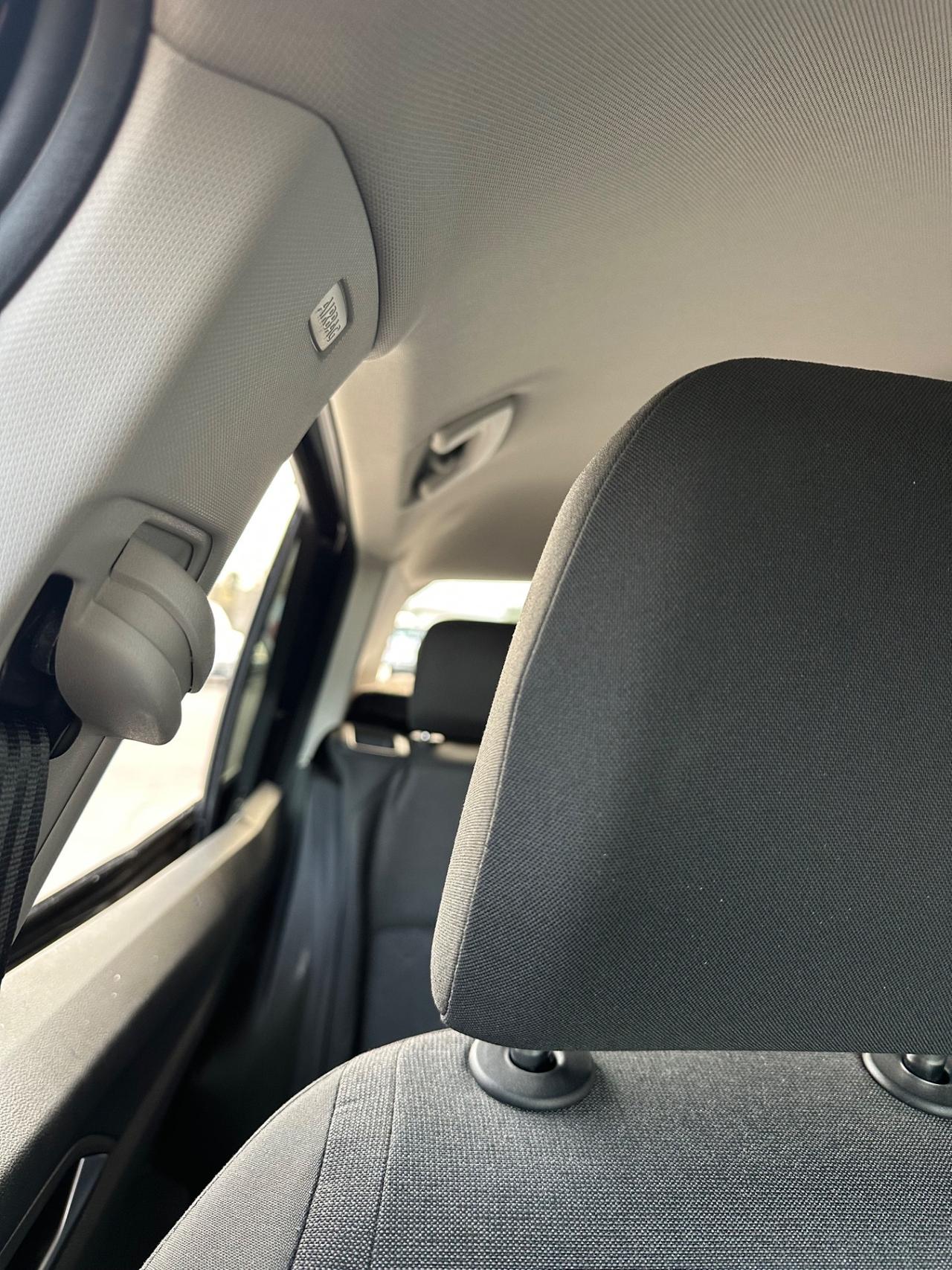 Volkswagen Golf 1.0 incidentata 2021