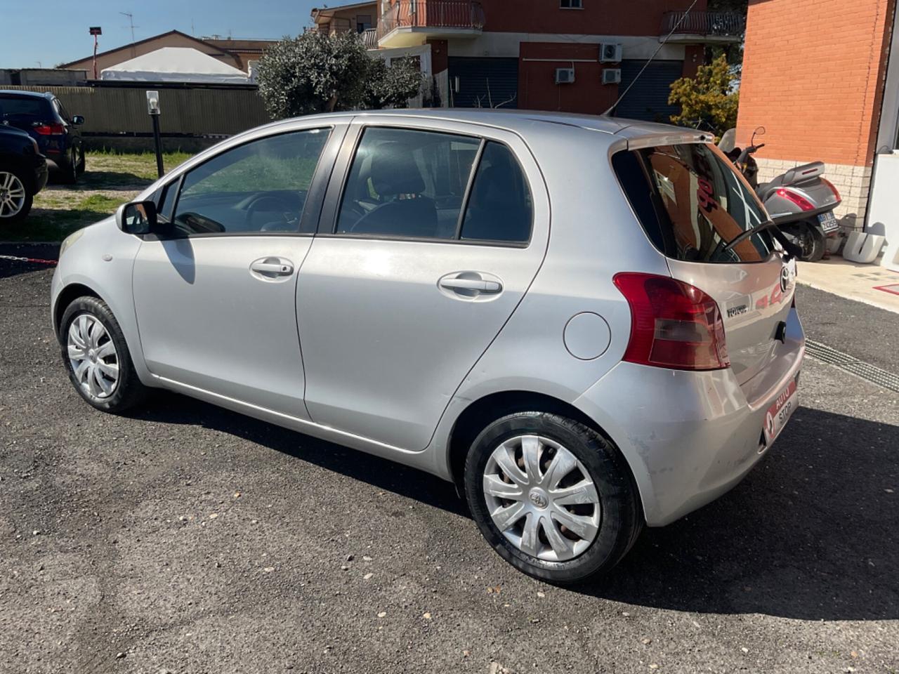 Toyota Yaris 1.3 5 porte Sol