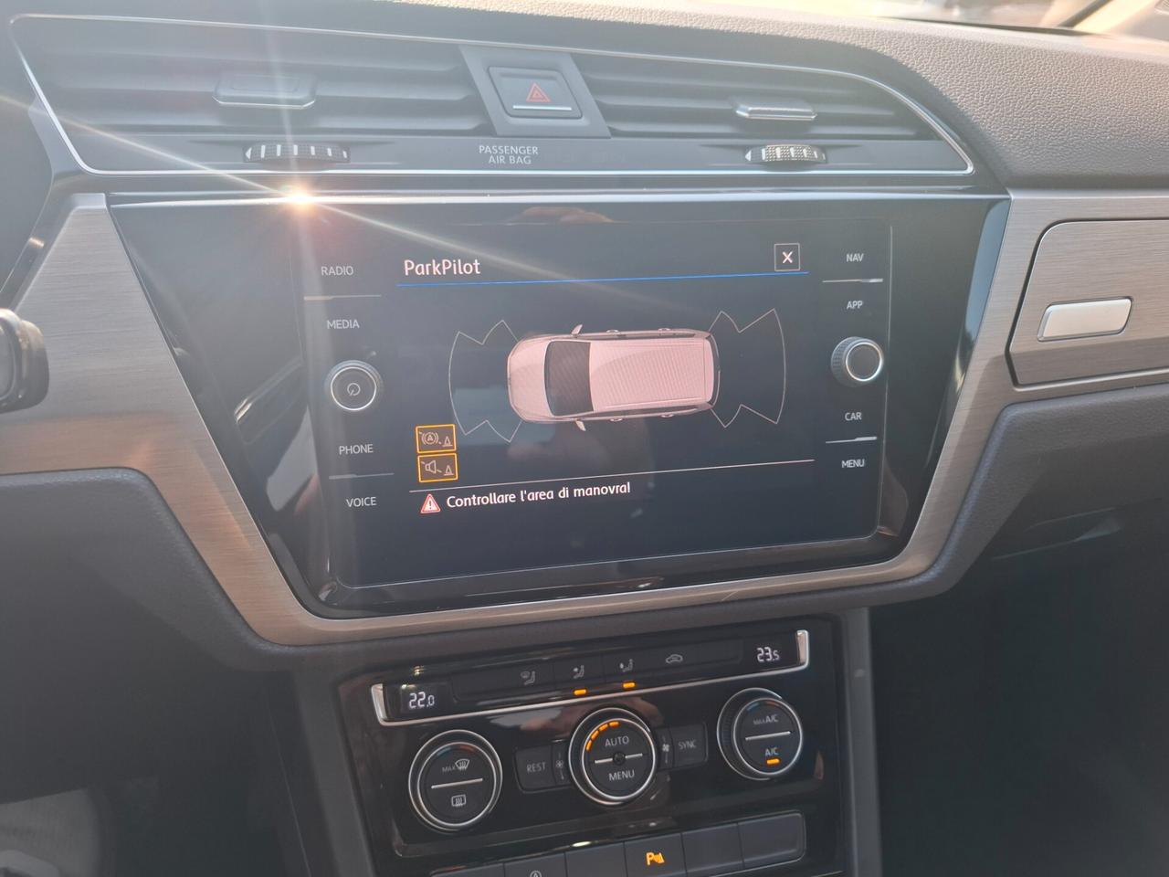 Volkswagen Touran 2.0 TDI 115 CV DSG 7 POSTI!