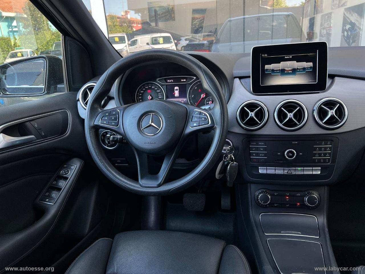 MERCEDES-BENZ B 180 d Automatic Executive