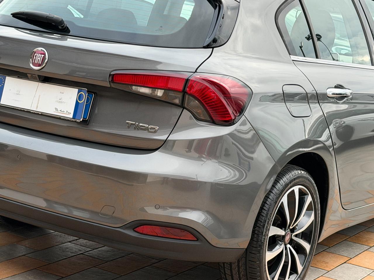 Fiat Tipo 1.6 M.JET 120 cv. 5 porte LOUNGE