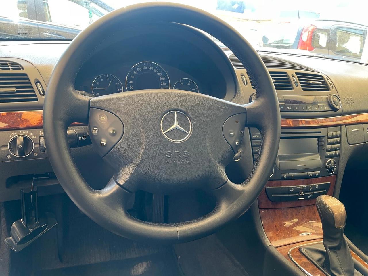MERCEDES E220 2.1 DIESEL - TETTO PANORAMICO