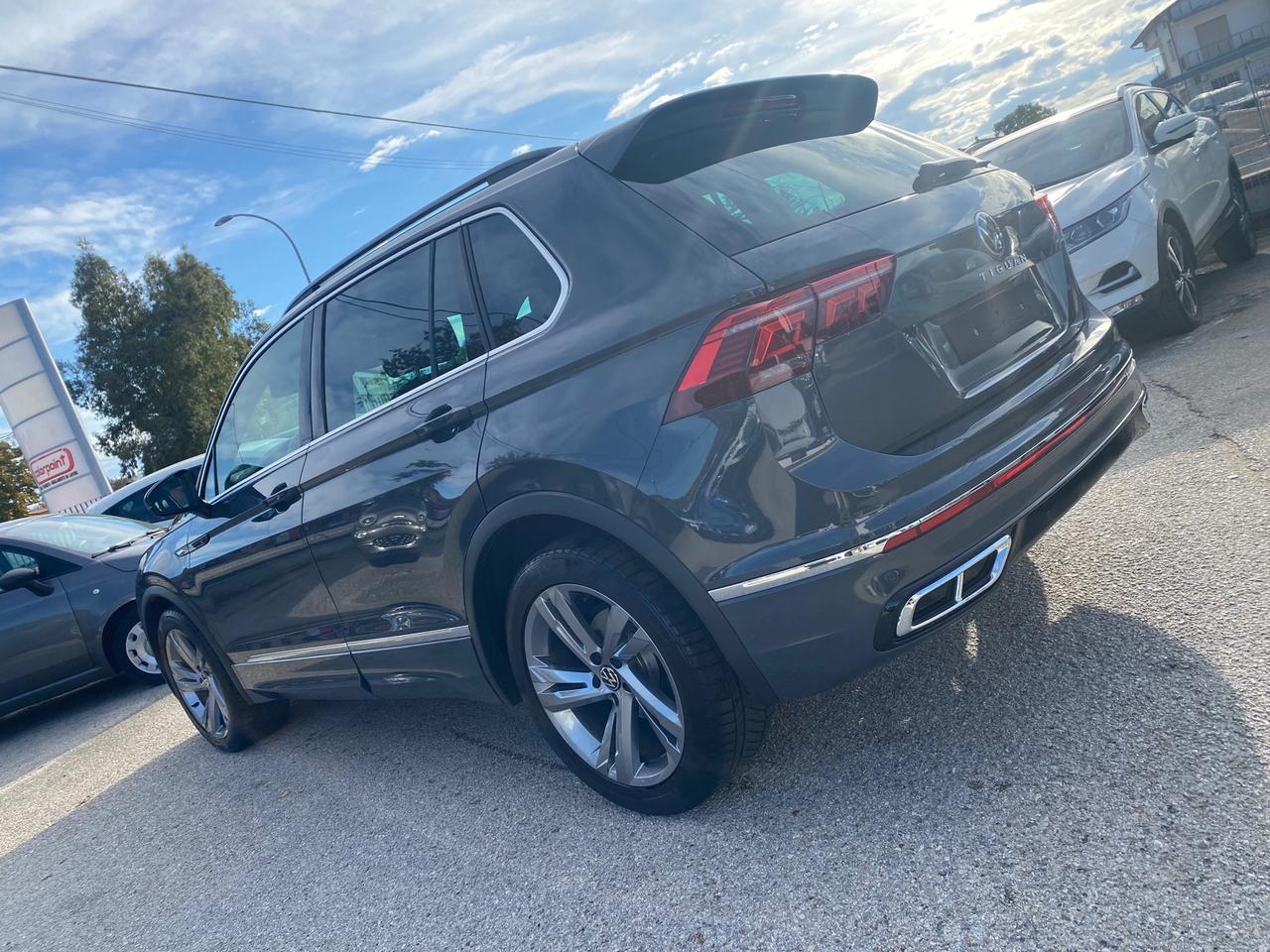 Volkswagen Tiguan 2.0 TDI 150 CV SCR DSG R-Line