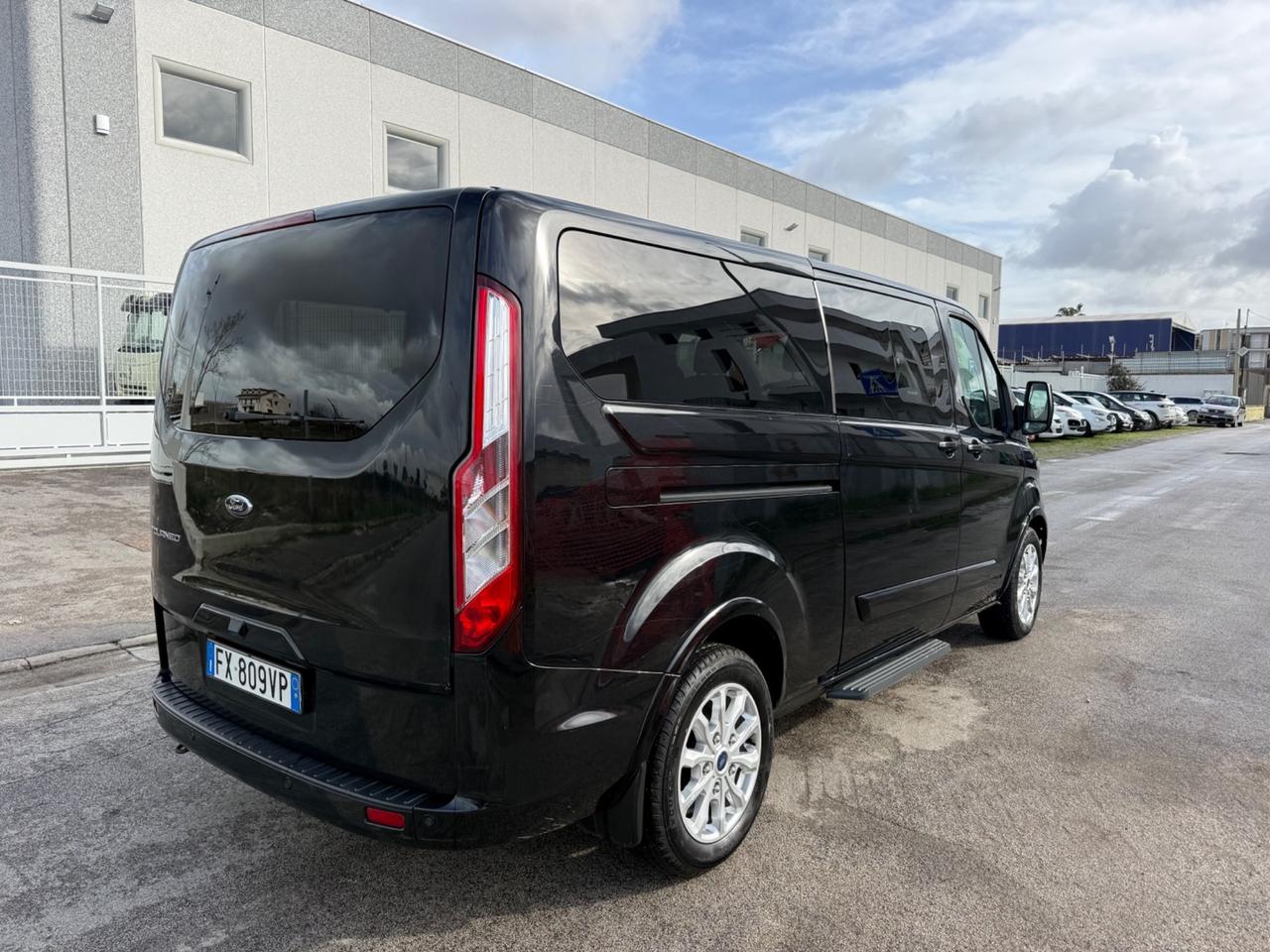 Ford Tourneo Custom 320 2.0 TDCi 185CV MHEV PL Titanium X