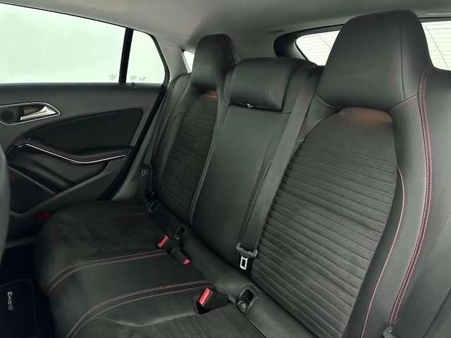 Mercedes-Benz CLA 200 Automatic Premium