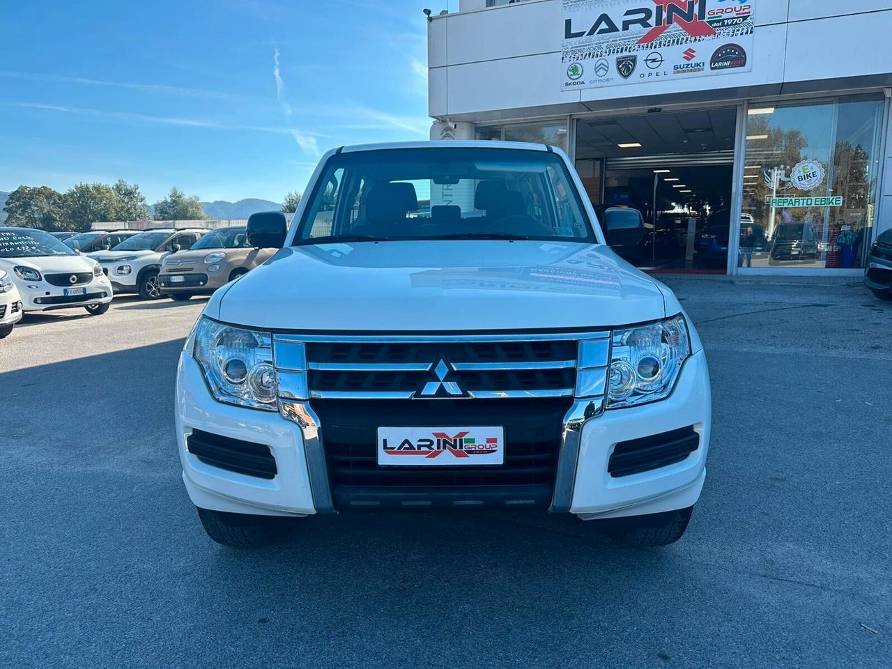 Mitsubishi Pajero 3.2 DI-D 16V aut. 3p. Invite DPF