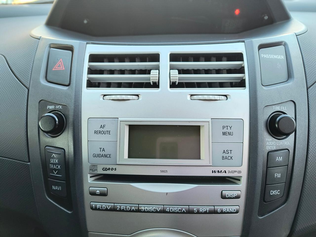 Toyota Yaris 1.0 3p Benzina