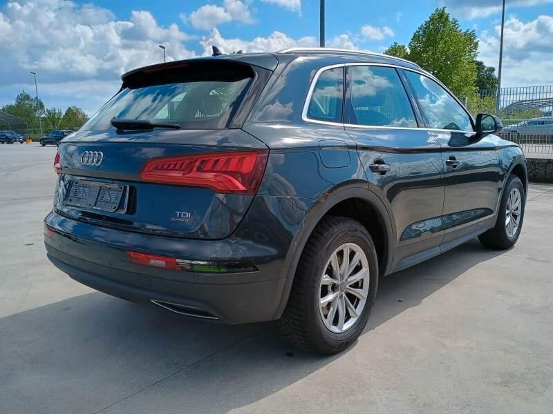 Audi Q5 2.0 TDI quattro S tronic Business