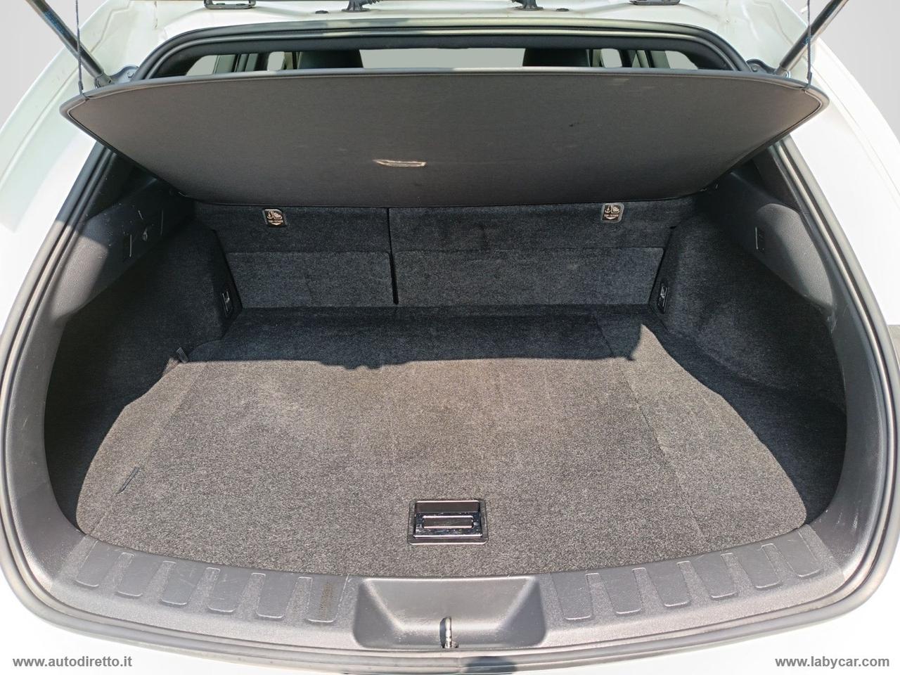 LEXUS UX Hybrid Business