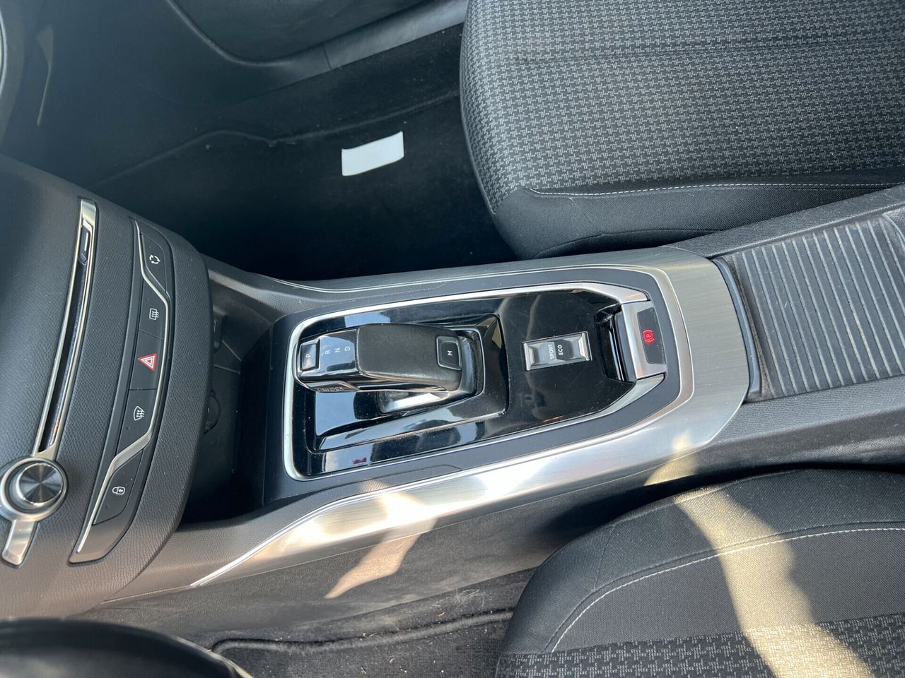 Peugeot 308 2018 photo 4