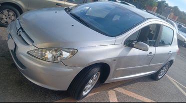 Peugeot 307 1.6 16V 5p. BENZINA /POCHI KM