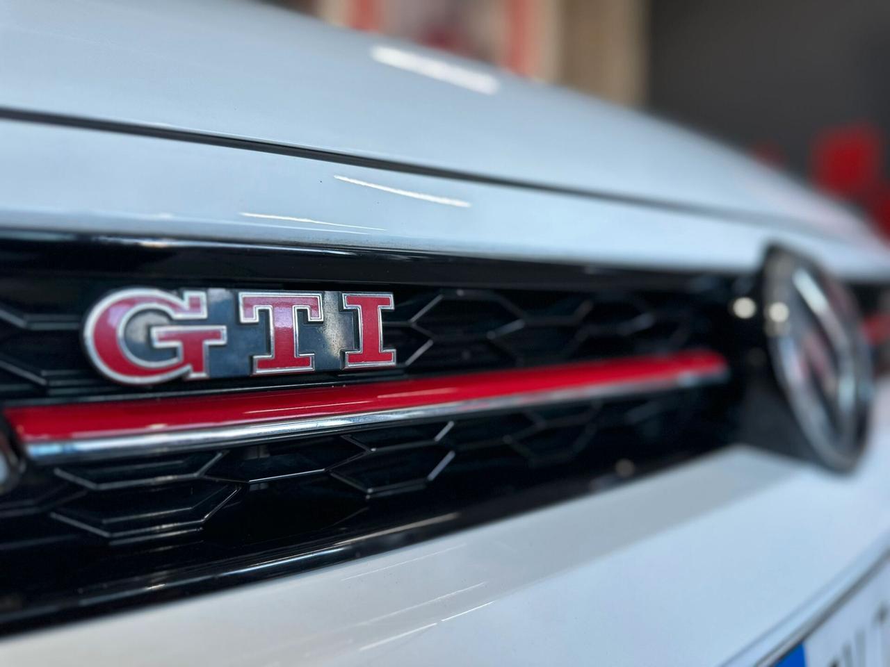 Volkswagen Polo 2.0 TSI DSG GTI BlueMotion Technology