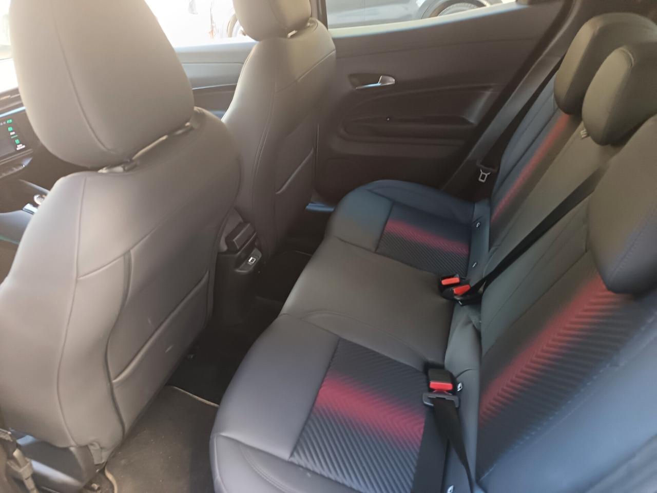Alfa Romeo Junior Hybrid 1.2 -145 CV EDCT6 Speciale km 19000