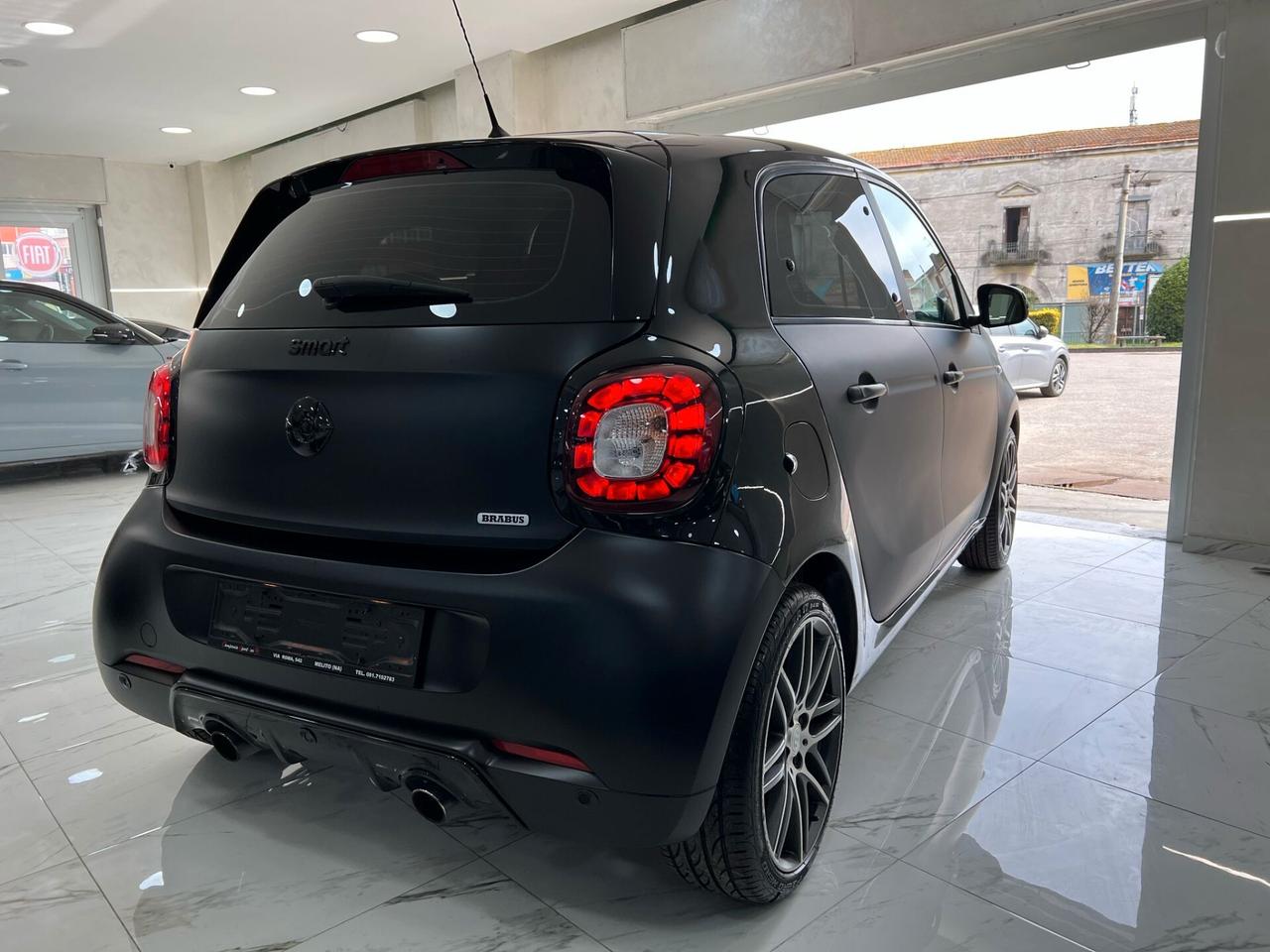 NUOVA SMART FORFOUR BRABUS EXCLUSIVE CABRIO EDITION 0.9 BENZ 109CV TWINAMIC