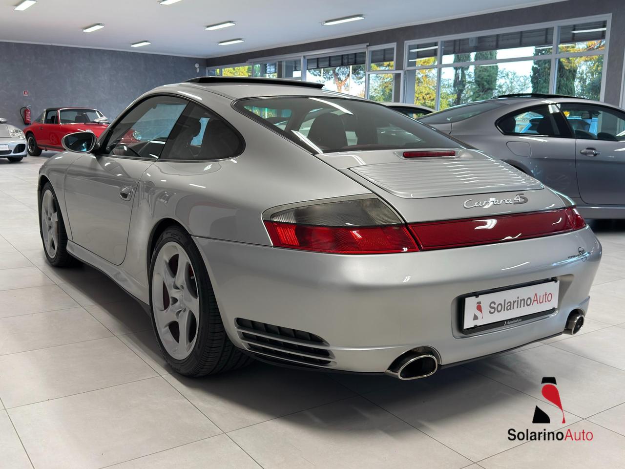 Porsche 911 Coupe 3.6 Carrera 4S