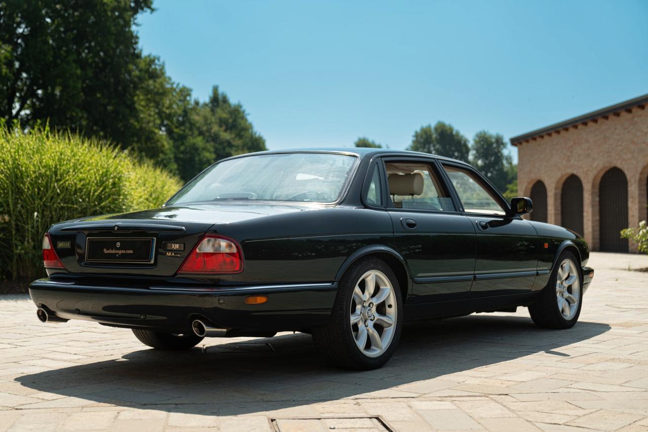 JAGUAR XJR - JAG00067