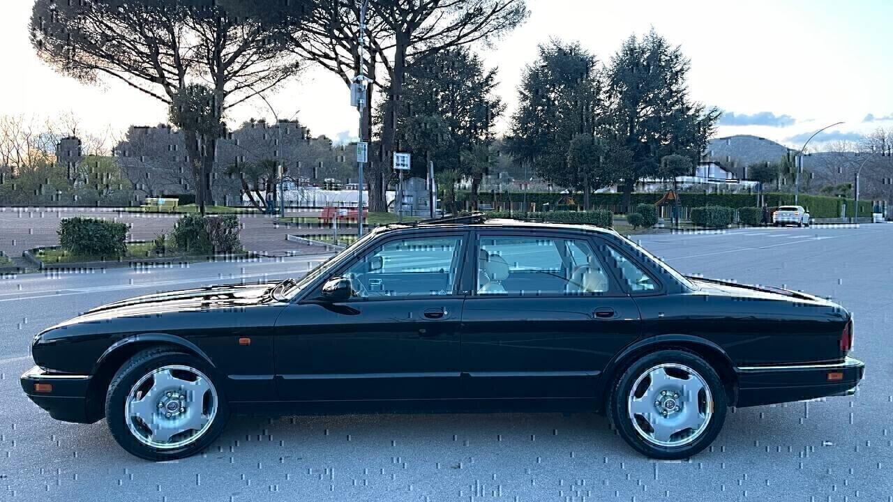 Jaguar XJR 4.0 325 cv con tetto apribile 1996 full