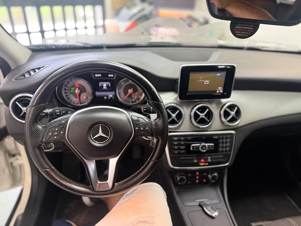 Mercedes-benz GLA 200 Automatic Premium
