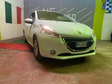 Peugeot 208 1.4 HDi 68 CV 3 porte Allure