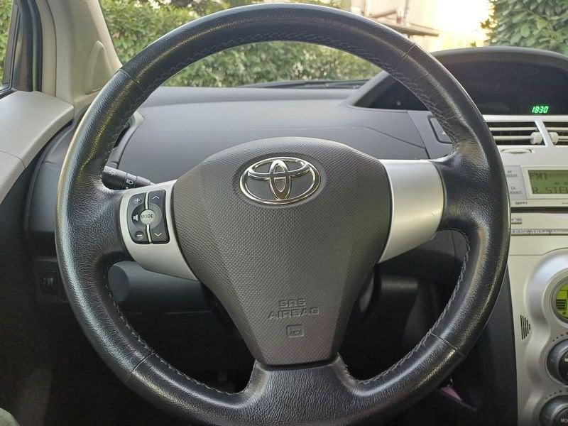 Toyota Yaris Yaris 5 Porte 1.3 87 cv KM CERTIFICATI
