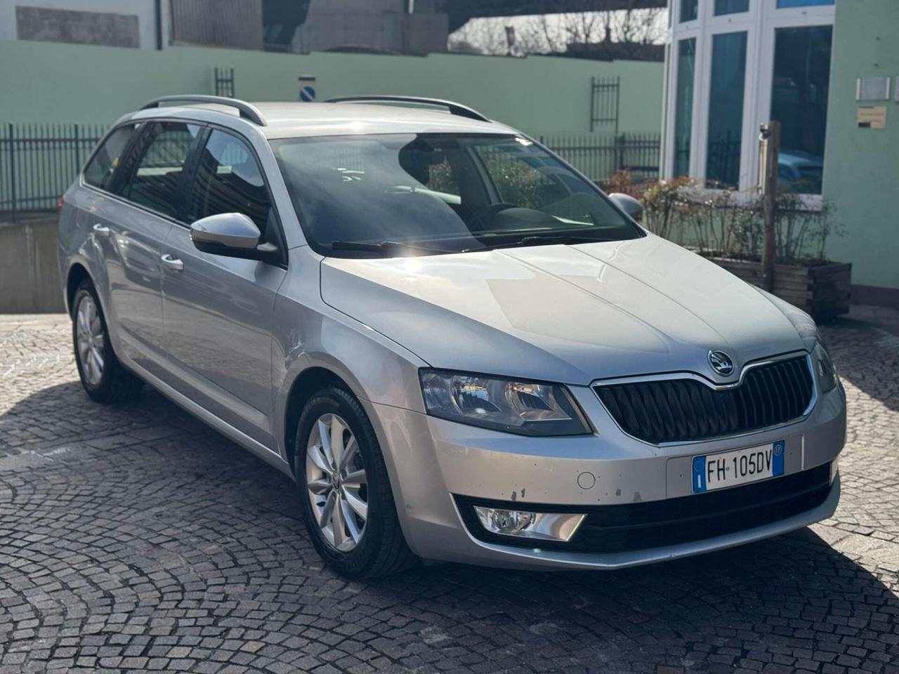 Skoda Octavia 1.6 TDI CV DSG Wagon Executive