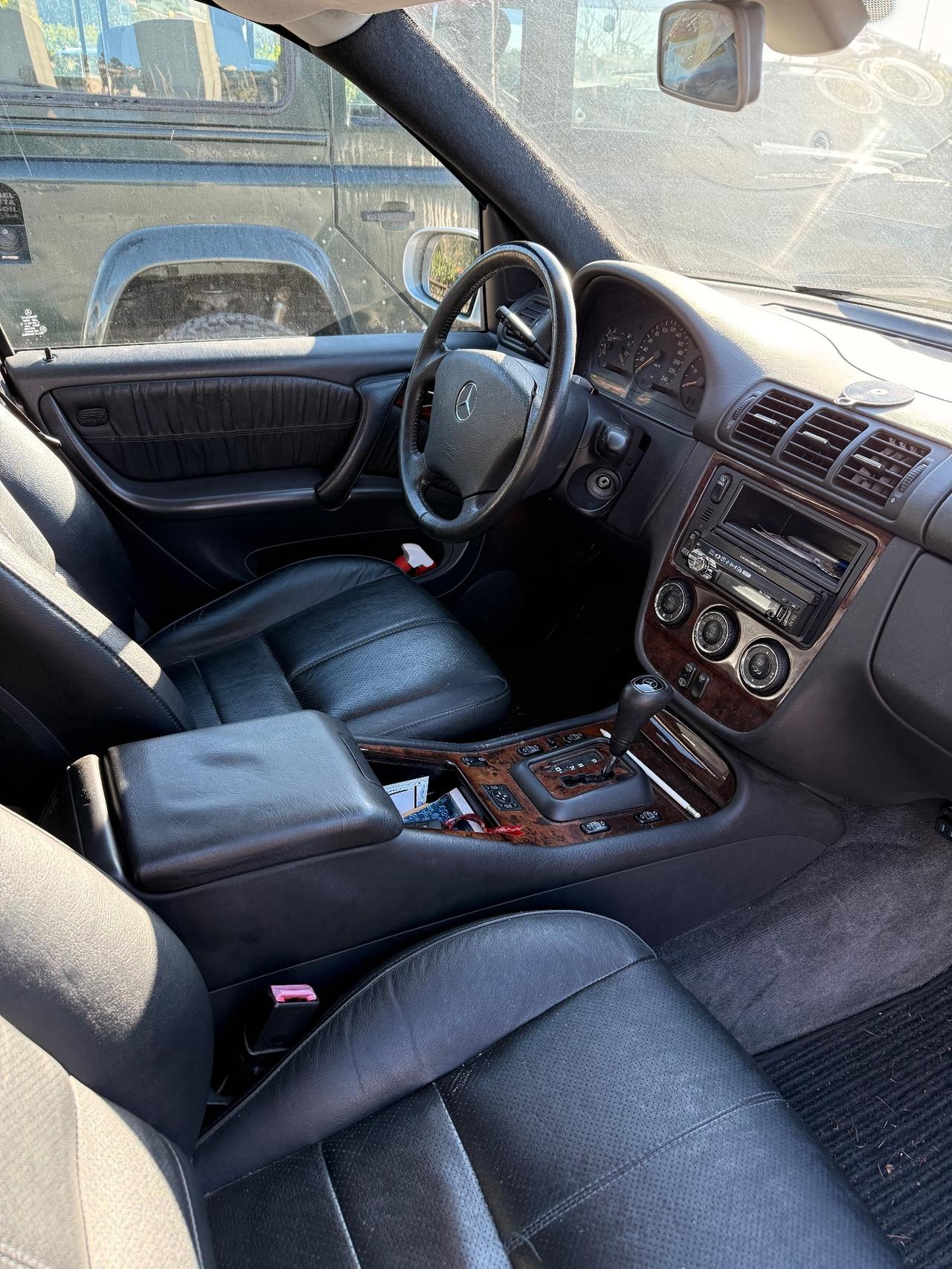 Mercedes-benz ML 270 turbodiesel cat CDI + CARRELLO