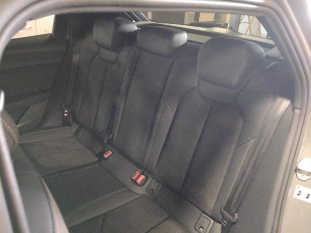 AUDI A1 SPORTBACK 40 TFSI S tr. Identity Black S line 18"