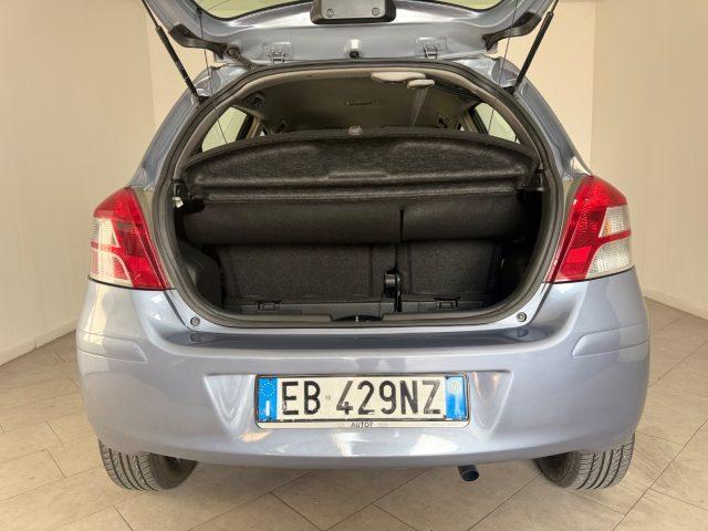 TOYOTA Yaris 1.3 5 porte M-MT Sol