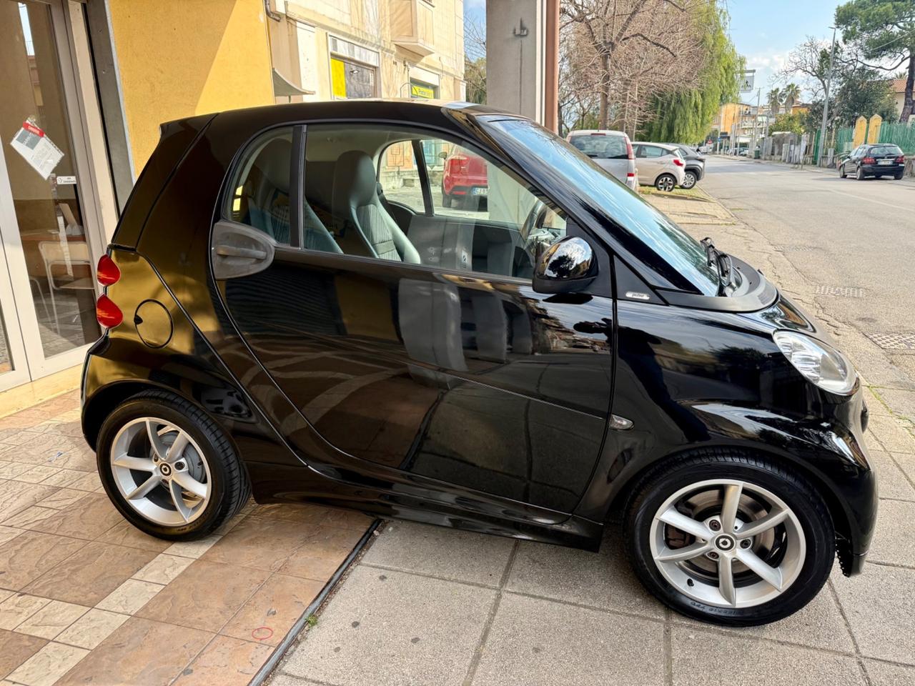 Smart ForTwo 2012 - 800 cdi 40 kW coupé pulse
