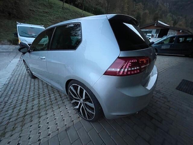 Volkswagen Golf Business 2.0 TDI 3p. Highline BlueMotion Technology anno 2013