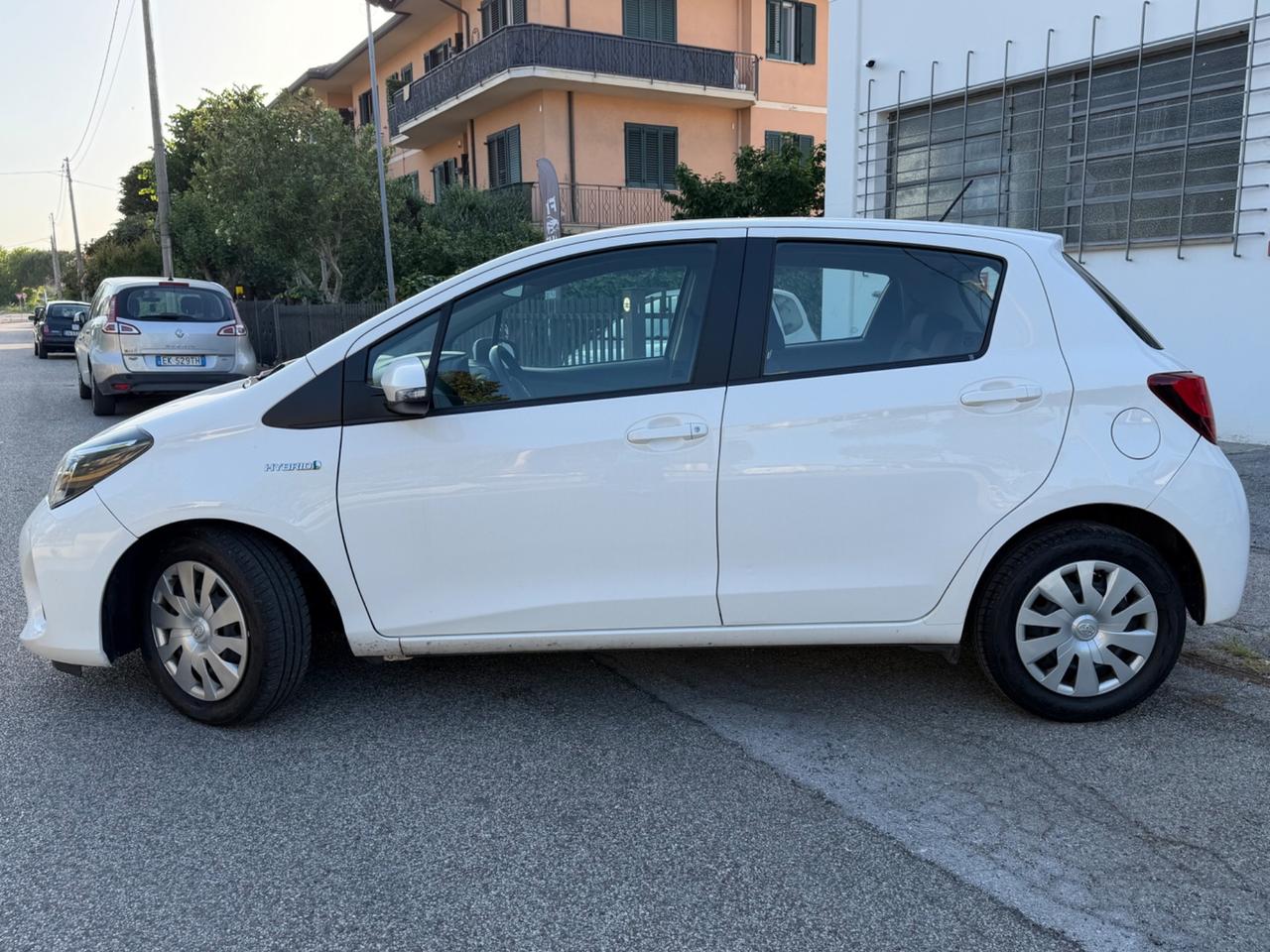 Toyota Yaris 1.5 Hybrid AUTOM.-BASSI CONSUMI- NEOP.