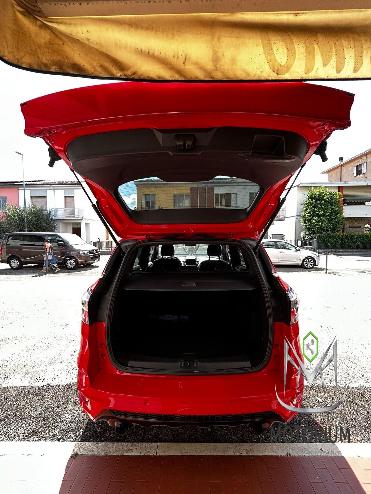 Ford Kuga ST-LINE
