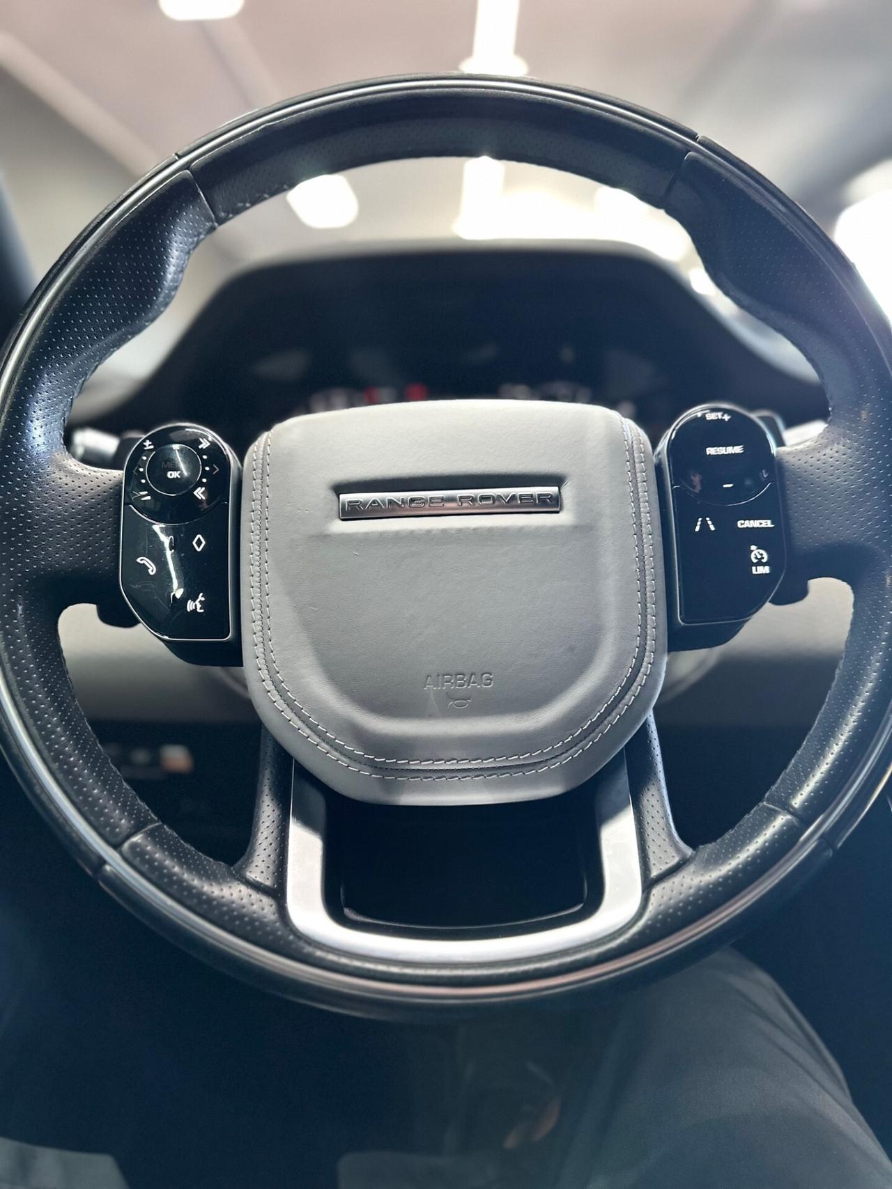 Range Rover Evoque 2.0D I4-L.Flw 150CV AWD Aut R-Dynamic HSE