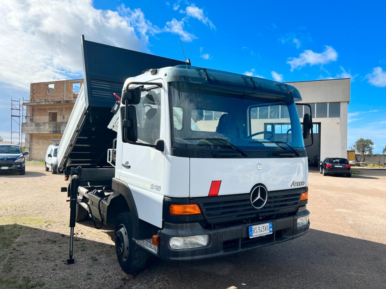 Mercedes Benz Atego 815 4.2 Tdi 153Cv Patente C Ribaltabile e gru nuovo