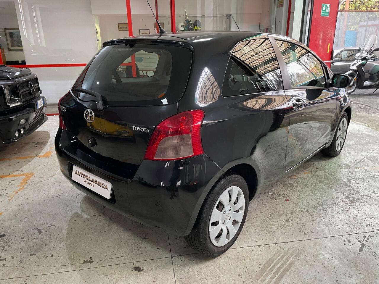 Toyota Yaris 1.0 3 porte PER NEO-PATENTATI!!!