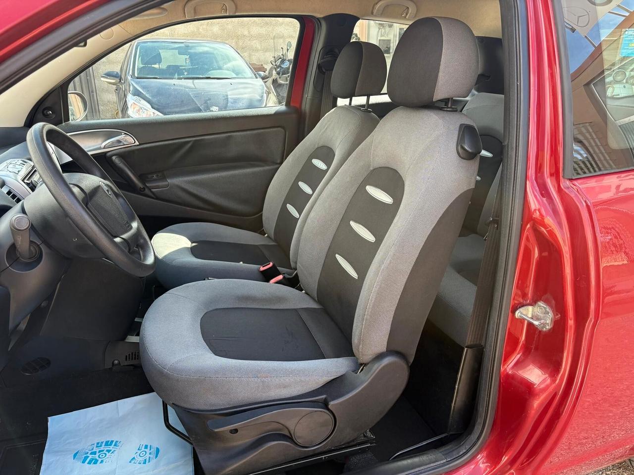 Lancia Ypsilon 1.2 Silver 69CV