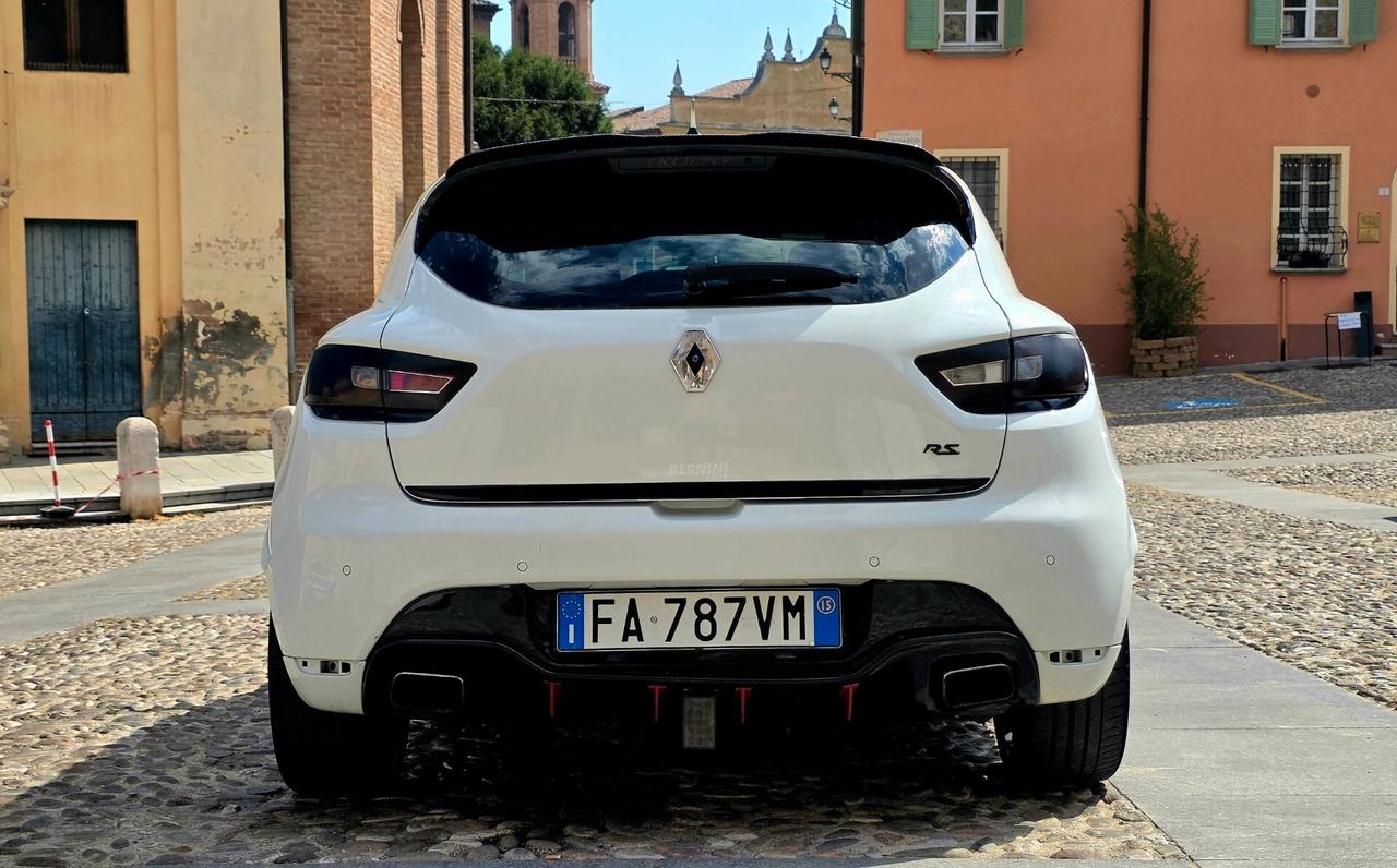 Renault Clio RS Trophy 220cv