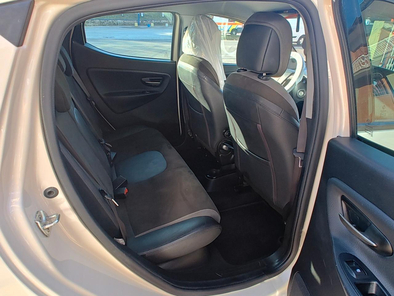 LANCIA YPSILON 1.2 69 CV 5P. PLATINUM