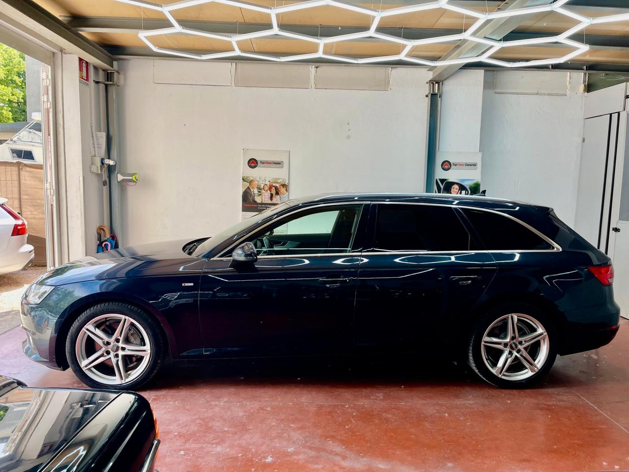 Audi A4 2.0 TDI 190 CV quattro S tronic S-LINE