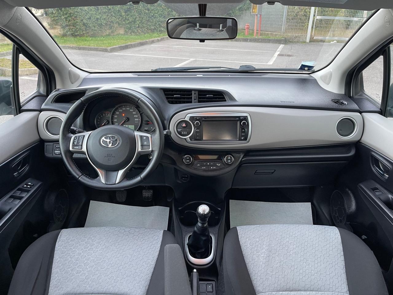 Toyota Yaris 1.3 5 porte Lounge