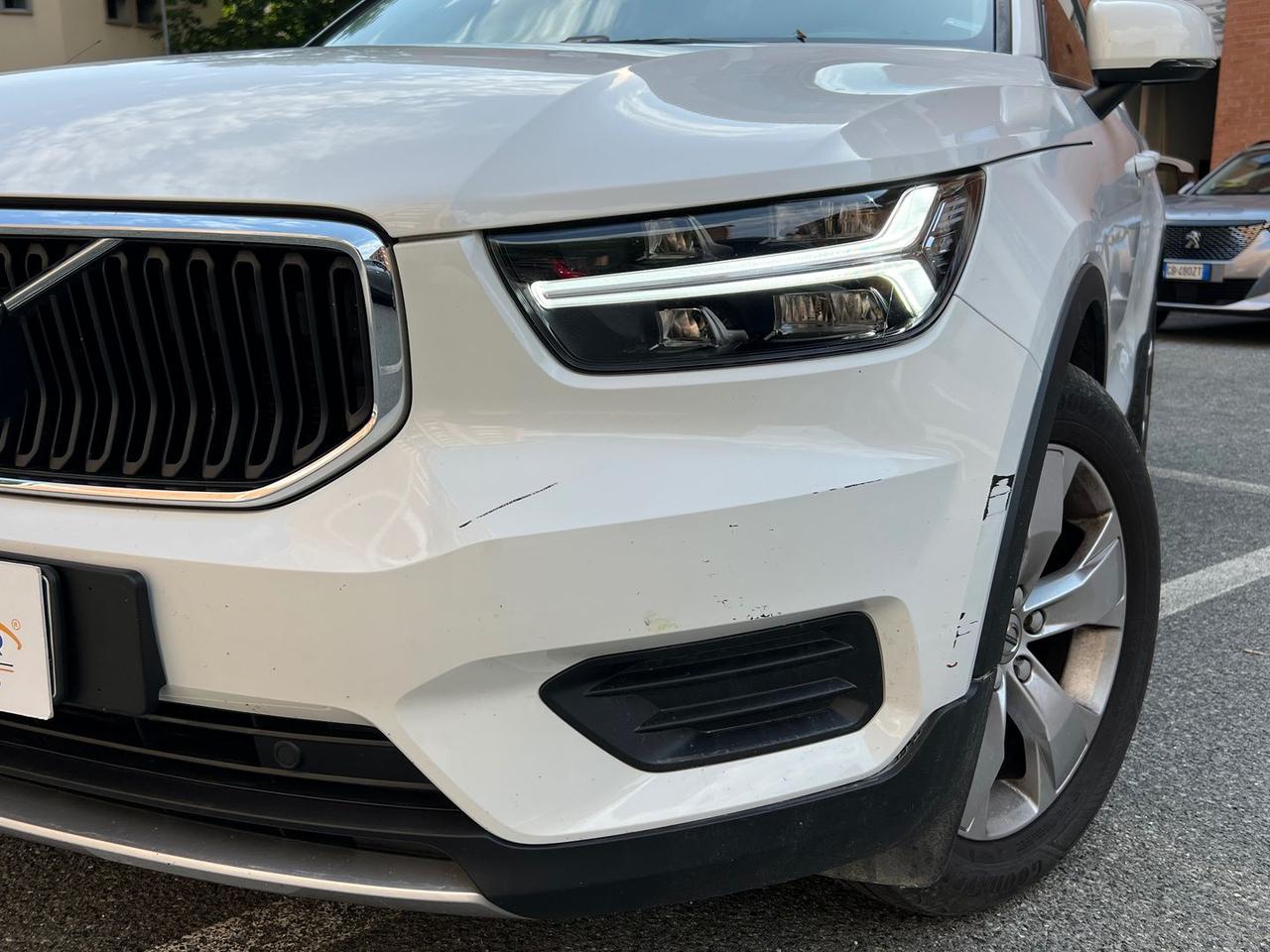Volvo XC40 Business Plus D3 #12032