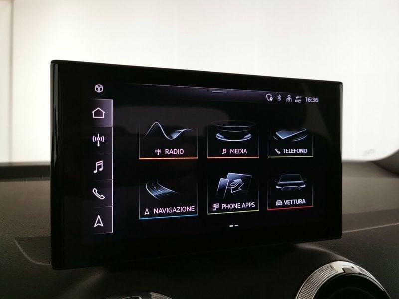 Audi Q2 35 1.5 tfsi Identity Black s-tronic