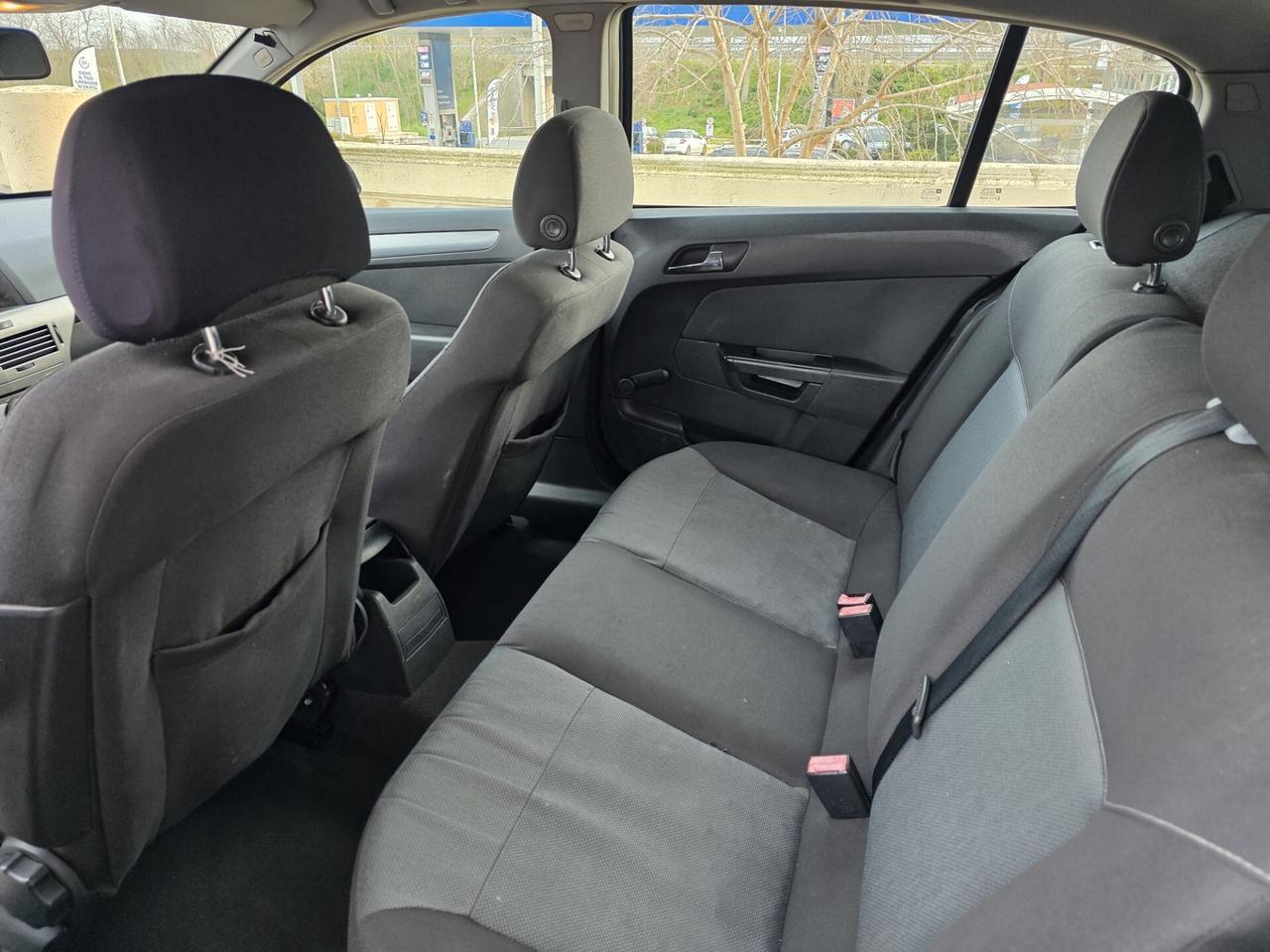 Opel Astra 1.7 CDTI 101CV 5 porte Elegance