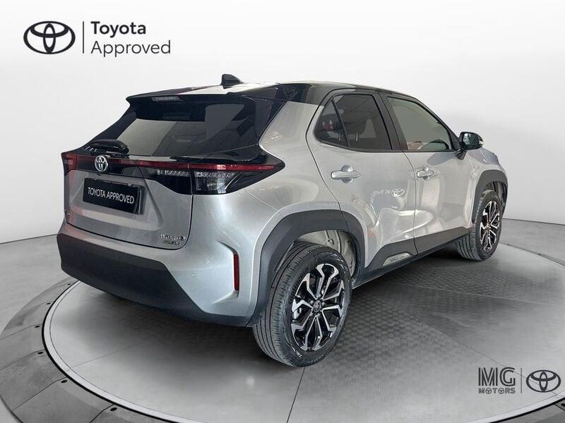 Toyota Yaris Cross 1.5 Hybrid 5p. E-CVT AWD-i Trend