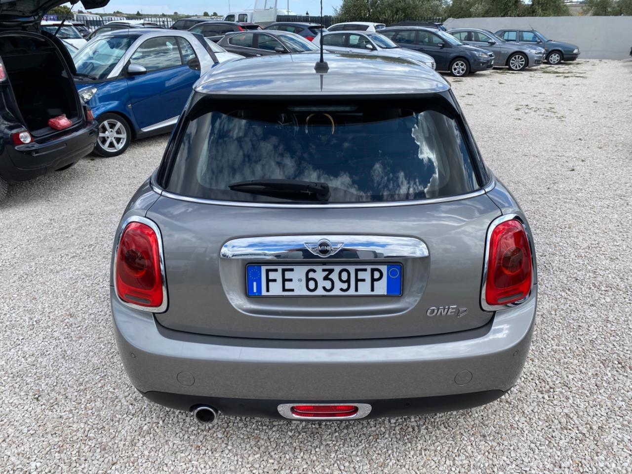 Mini Mini 1.5 One D Business