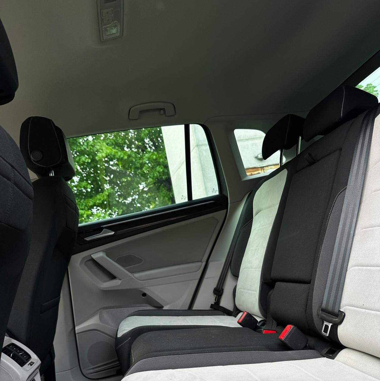 Volkswagen Tiguan 2.0 TDI 150 CV SCR DSG R-Line