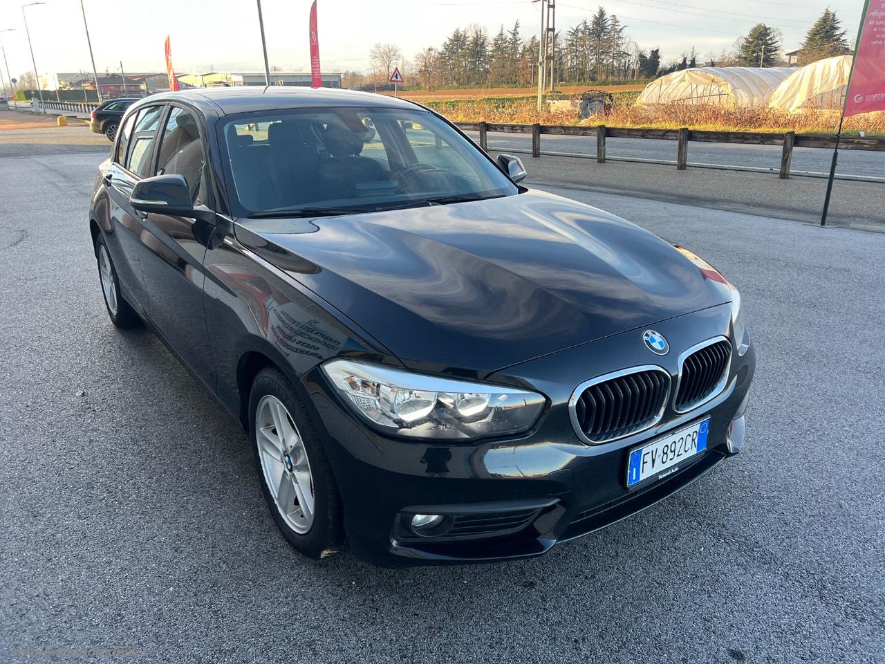 BMW 118d 5p. Urban IVA ESPOSTA SOLO KM.74000